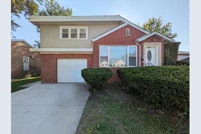 8825 S California Avenue, Evergreen Park, IL 60805 - Photo 1