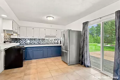 41073 N 3rd Street, Antioch, IL 60002 - Photo 9