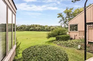 862 Oak Hill Rd, Lake Barrington, IL 60010 - Photo 35