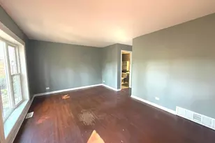 3023 Jamestown Ct, Streamwood, IL 60107 - Photo 5