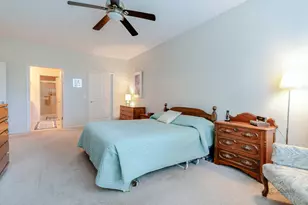 210 Shadow Creek Circle, Vernon Hills, IL 60061 - Photo 25
