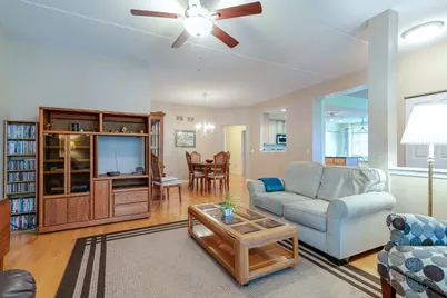 210 Shadow Creek Circle #210, Vernon Hills, IL 60061 - Photo 7