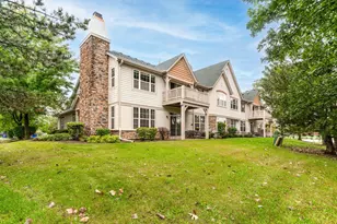 210 Shadow Creek Circle, Vernon Hills, IL 60061 - Photo 35