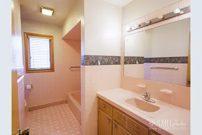 1033 W Hawkins Street, Kankakee, IL 60901 - Photo 33