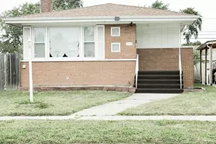 1332 Mackinaw Ave, Calumet City, IL 60409 - Photo 1