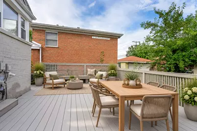 7261 N East Prairie Road, Lincolnwood, IL 60712 - Photo 31