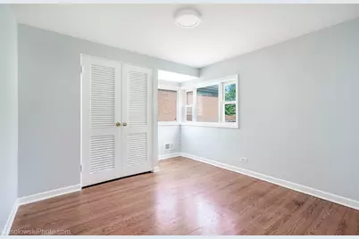 7261 N East Prairie Road, Lincolnwood, IL 60712 - Photo 23