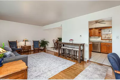 5443 W 83 Place, Burbank, IL 60459 - Photo 3