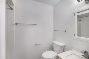 917 Sunnydale Blvd, Streamwood, IL 60107 - Photo 9