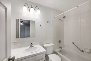 917 Sunnydale Blvd, Streamwood, IL 60107 - Photo 13