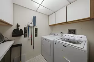 6530 W Irving Park Rd, Chicago, IL 60634 - Photo 15