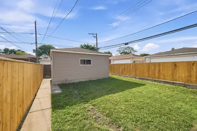9314 S Colfax Avenue, Chicago, IL 60617 - Photo 21