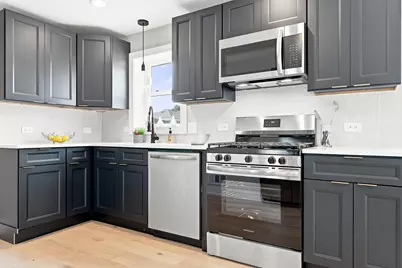 9314 S Colfax Avenue, Chicago, IL 60617 - Photo 7