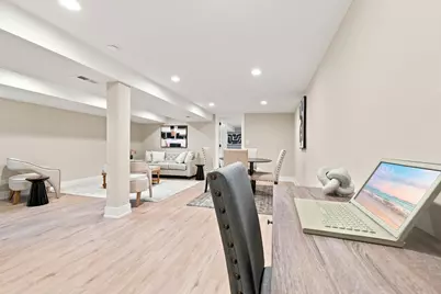9314 S Colfax Avenue, Chicago, IL 60617 - Photo 15