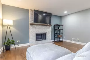 1247 Pheasant Dr, Zion, IL 60099 - Photo 13