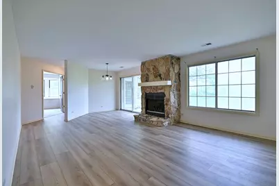 884 Pas Court #101, Naperville, IL 60563 - Photo 3