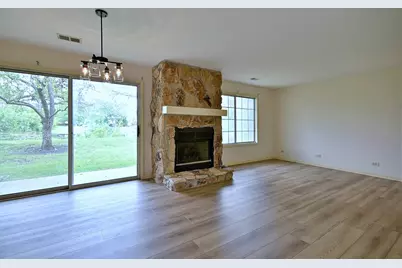 884 Pas Court #101, Naperville, IL 60563 - Photo 5