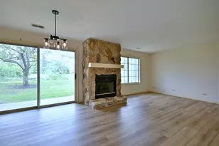 884 Pas Ct, Naperville, IL 60563 - Photo 5