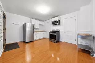 2315 S Hoyne Ave, Chicago, IL 60608 - Photo 15