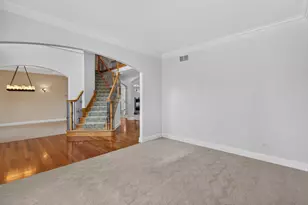 21052 S States Ln, Shorewood, IL 60404 - Photo 9