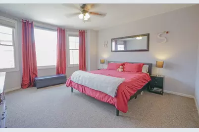 155 Festival Court, Elgin, IL 60120 - Photo 5