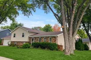 2613 Midland Dr, Naperville, IL 60564 - Photo 31