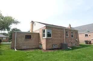 18637 S Highland Ave, Homewood, IL 60430 - Photo 3