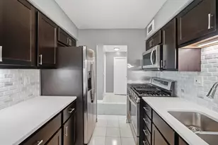 40 N Tower Rd, Oak Brook, IL 60523 - Photo 9