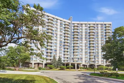 40 N Tower Road #7E, Oak Brook, IL 60523 - Photo 1