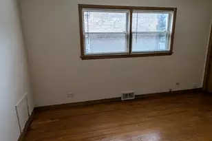 9731 S Michigan Ave, Chicago, IL 60628 - Photo 7