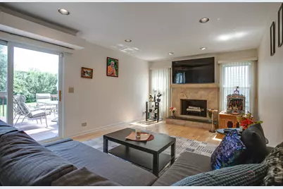410 Lamont Terrace, Buffalo Grove, IL 60089 - Photo 9