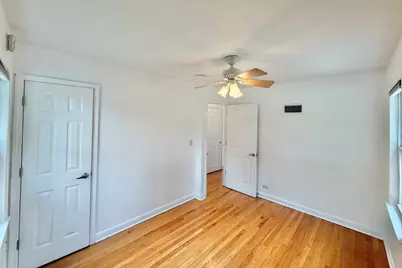 5816 W Greenleaf Avenue, Chicago, IL 60646 - Photo 13