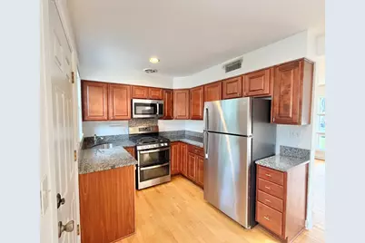 5816 W Greenleaf Avenue, Chicago, IL 60646 - Photo 7