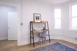 1357 W Estes Ave, Chicago, IL 60626 - Photo 3