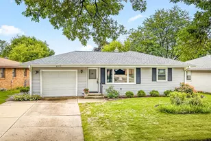4015 Pleasant Valley Blvd, Rockford, IL 61114 - Photo 3