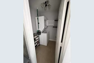 324 N Emerald Avenue, Mundelein, IL 60060 - Photo 11