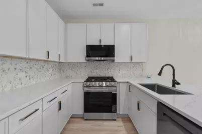 4447 S Calumet Avenue, Chicago, IL 60653 - Photo 13