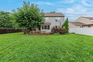1449 Eliot Trail, Elgin, IL 60120 - Photo 25
