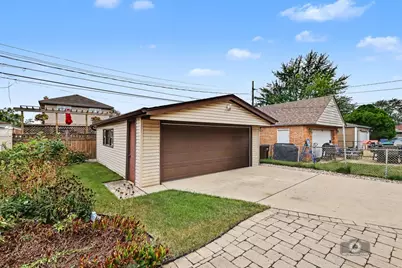 3843 W 107th Place, Chicago, IL 60655 - Photo 23