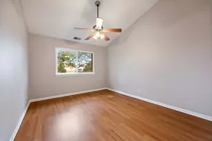 1053 Ripple Ridge, Darien, IL 60561 - Photo 13