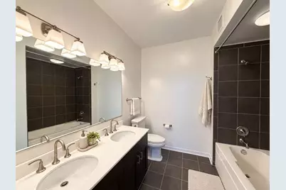 757 N Orleans Street #1912, Chicago, IL 60654 - Photo 11