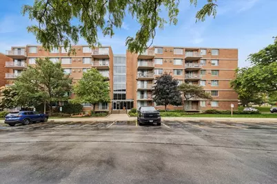 2211 S Stewart Avenue S #6D, Lombard, IL 60148 - Photo 1