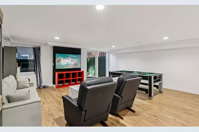 1319 N Sandburg Terrace, Chicago, IL 60610 - Photo 29