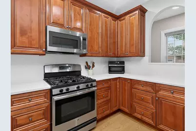 1205 Charleston Court, Westmont, IL 60559 - Photo 7