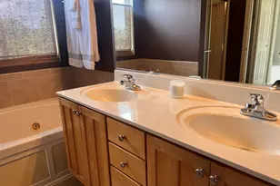 1510 W Remington Ln, Round Lake, IL 60073 - Photo 17