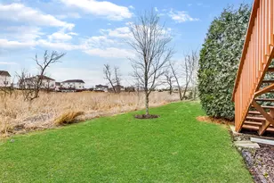 1510 W Remington Ln, Round Lake, IL 60073 - Photo 21