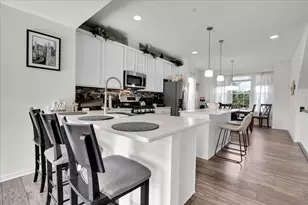 2937 Madison Dr, Naperville, IL 60564 - Photo 9