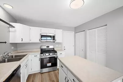 4233 Springlake Drive, Lake in the Hills, IL 60156 - Photo 13