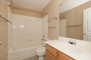 1006 Park Hill Cir, Aurora, IL 60502 - Photo 13