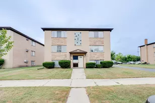 3835 W 124th Pl, Alsip, IL 60803 - Photo 1